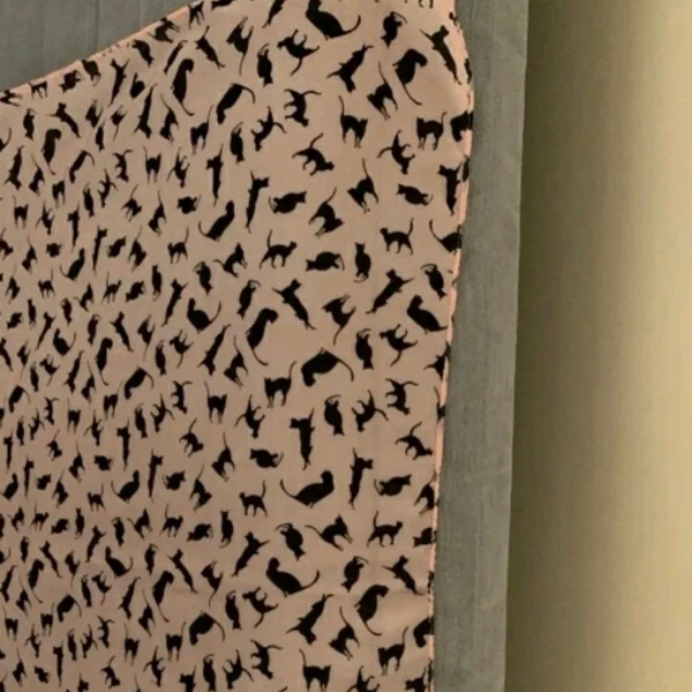 Black KITTY Cat Pattern Bandana Scarf Wrap - Picture 3 of 6